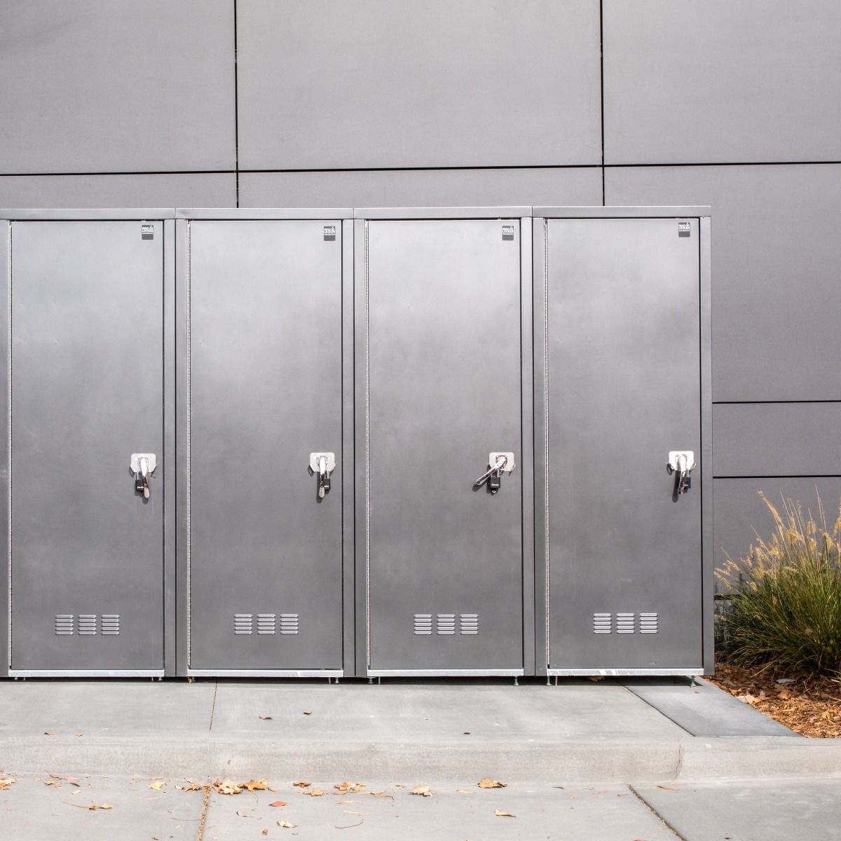 Vertical MadLocker™