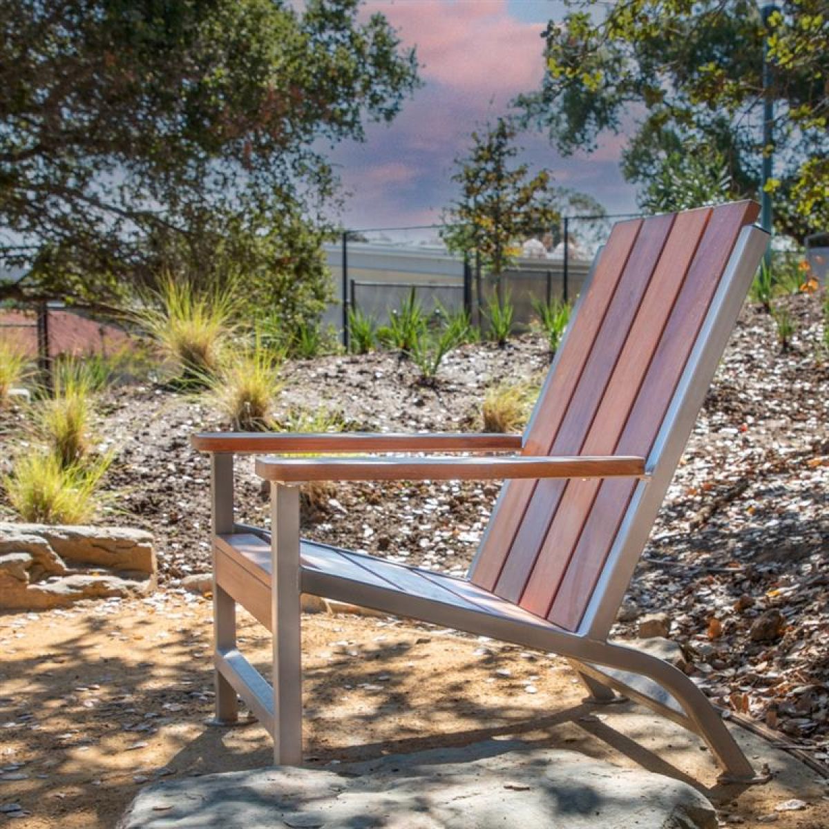Monona Single Chair